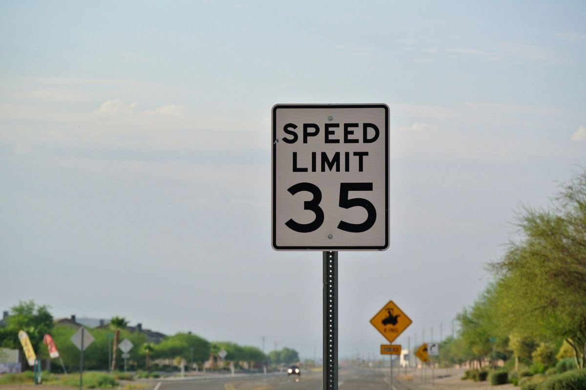 How Much is a Speeding Ticket in Arizona? Fine & Cost Breakdown