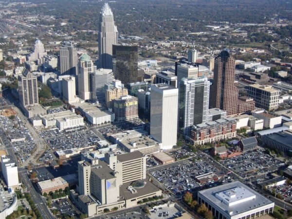 How Far is North Carolina from Virginia? Driving Distance