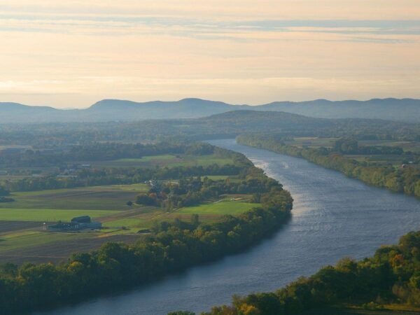 How Far is Virginia from Connecticut? Driving Distance Guide