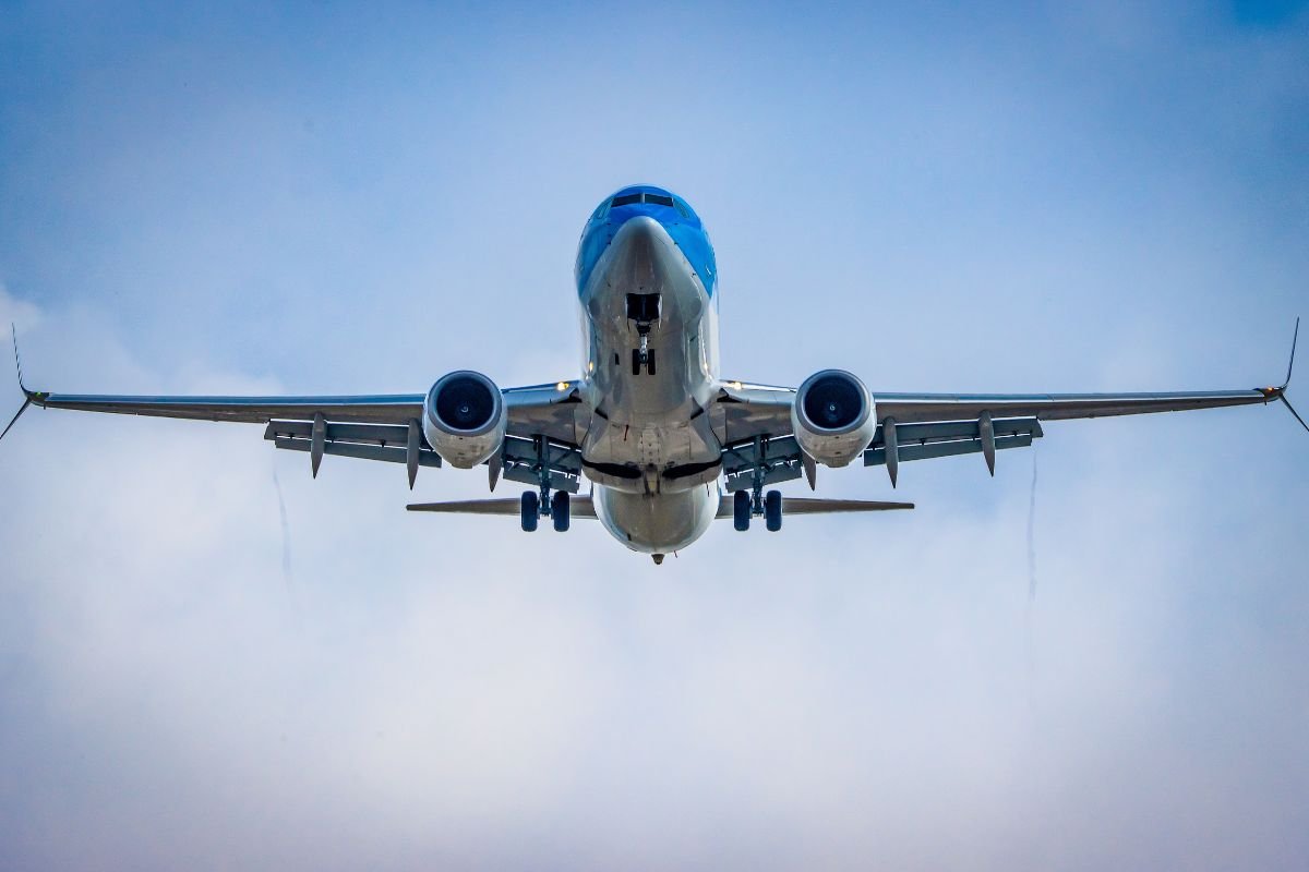 How Long is a Flight from New York to Australia? 22 Hours!