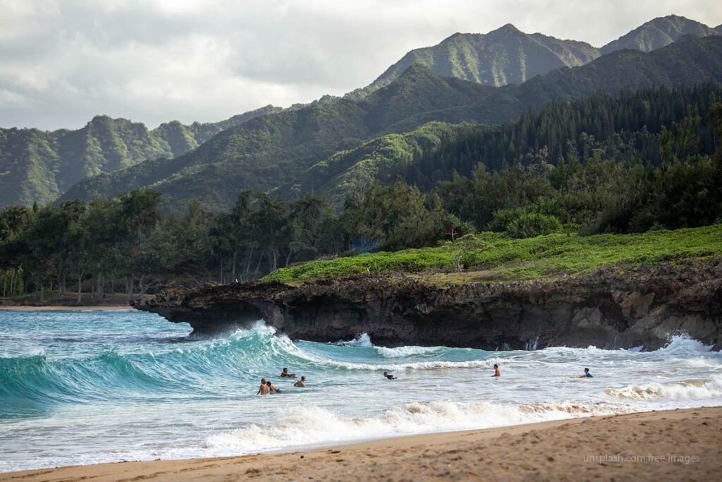 How Long is the Flight to Hawaii from California