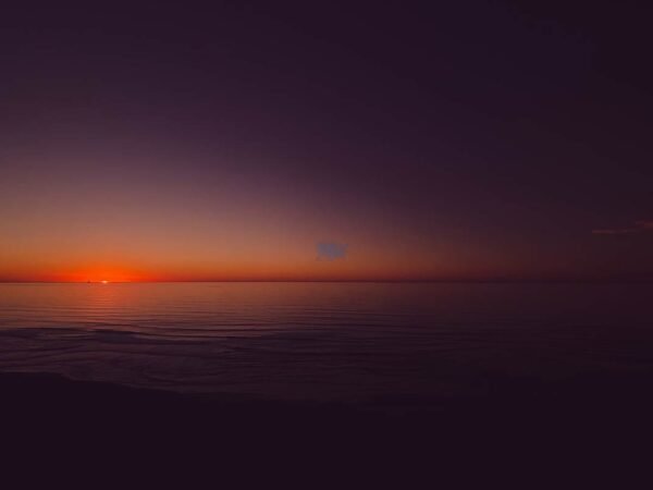 What Time Does It Get Dark in California? - Sunset Times