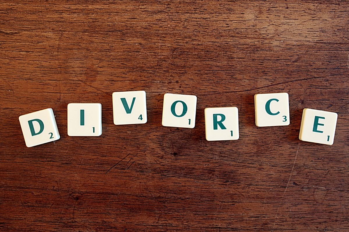 How to File for Divorce in Wyoming: Step-by-Step Guide
